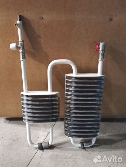 Продам батарею с запорной арматурой