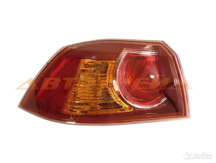 Фонарь задний левый внешний Mitsubishi Lancer X