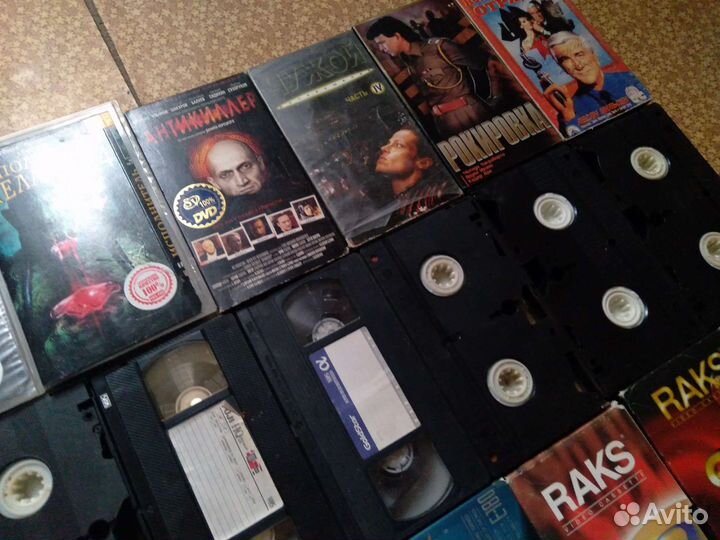 Кассеты с фильмами