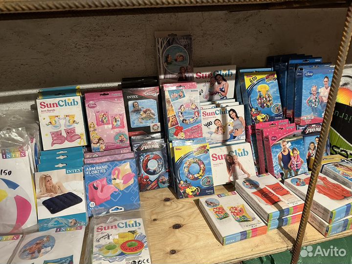 Надувной матрас для плавания