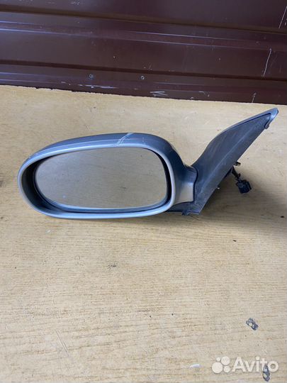 Зеркало левое nissan almera classic B10