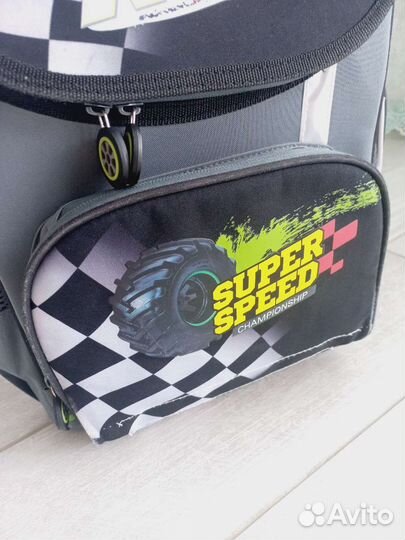 Школьный рюкзак