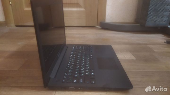 Ноутбук asus