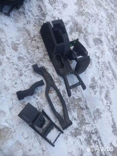 Подлокотник skoda octavia a5 штатный