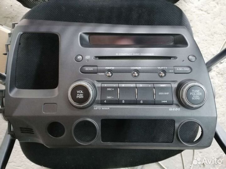 Штатная магнитола на хонда цивик 4d