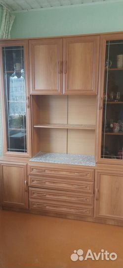 Шкаф сервант для посуды