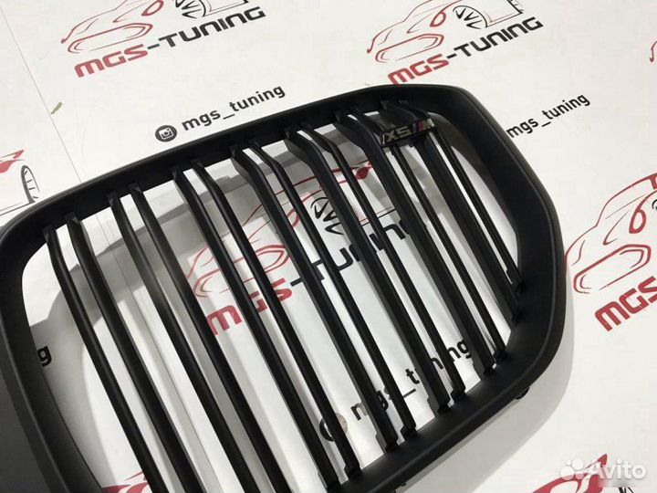 Решетка в BMW Х5 G05 стиль Х5М Черный мат + М