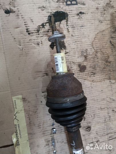 Привод Volvo V50 MW (Переднее Левое)