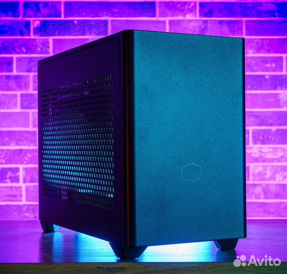 Корпус CoolerMaster NR200 Mini-ITX