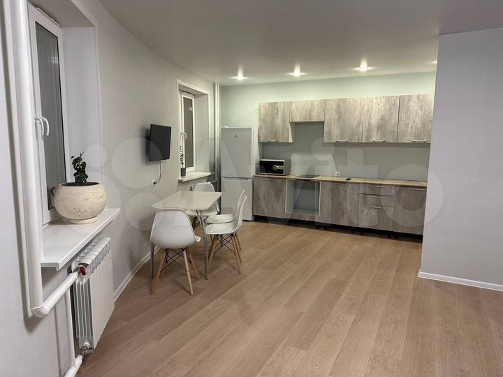 2-к. квартира, 54,3 м², 13/18 эт.