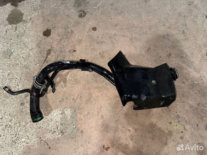 Горловина топливного бака Mitsubishi Asx 2.0 4B11