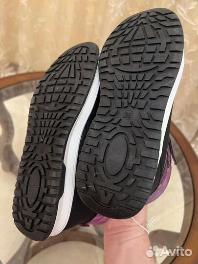 Ботинки демисезонные для девочки 35