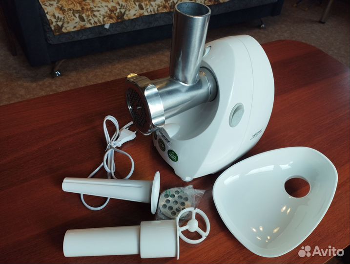 Мясорубка новая Zelmer ZMM4080B