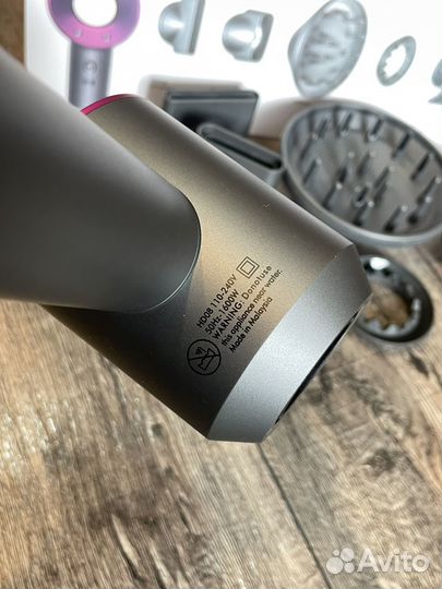 Фен dyson supersonic hd08