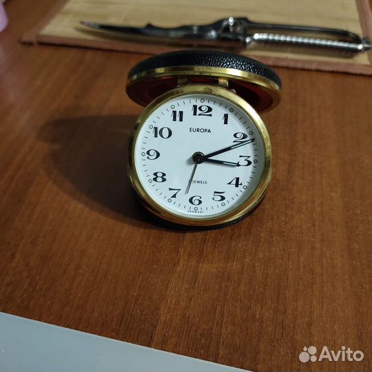 Дорожный немецкий будильник