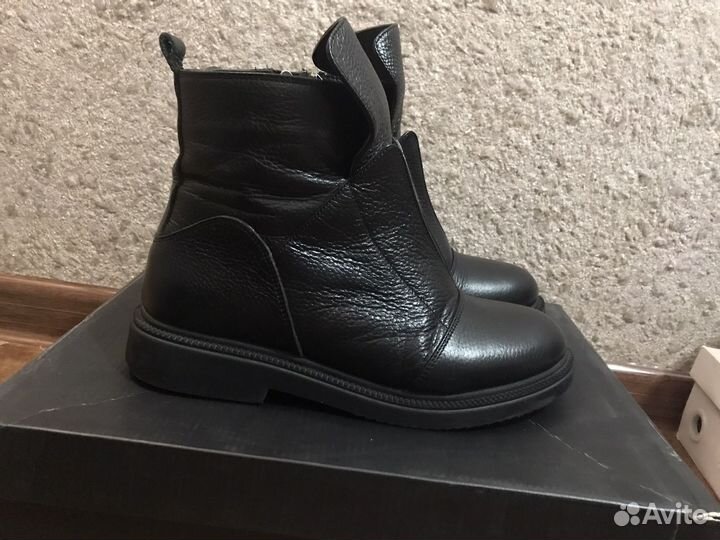 Ботинки женские