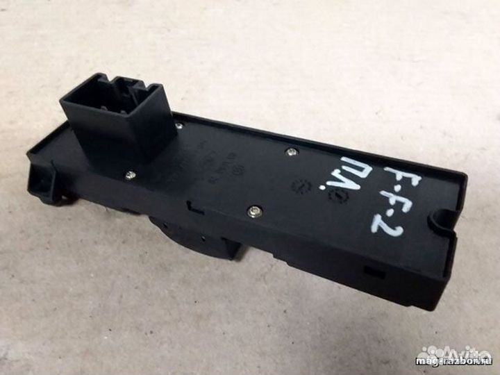 Блок управления стеклоподъемниками Ford Focus II п