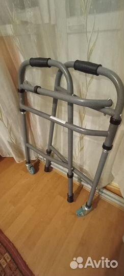 Ходунки на колесах новые для взрослых инвалидов