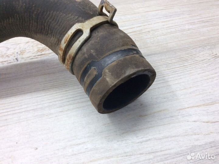 Патрубок радиатора верхний Renault Logan K7MA812 1