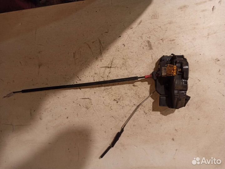 Замок двери Шевроле Авео Т 300 передний правый