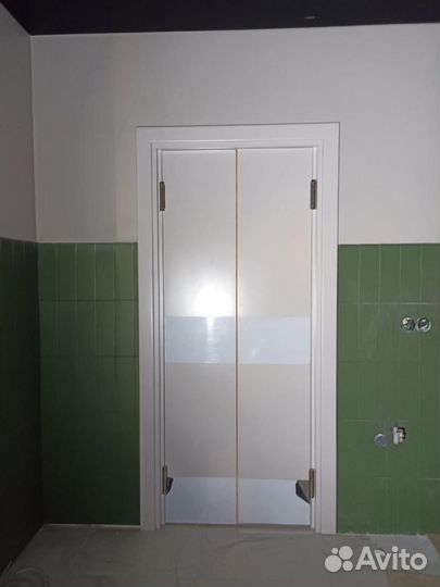 Дверь маятниковая (барная)