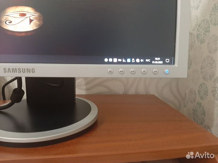 Монитор Samsung SyncMaster 204B