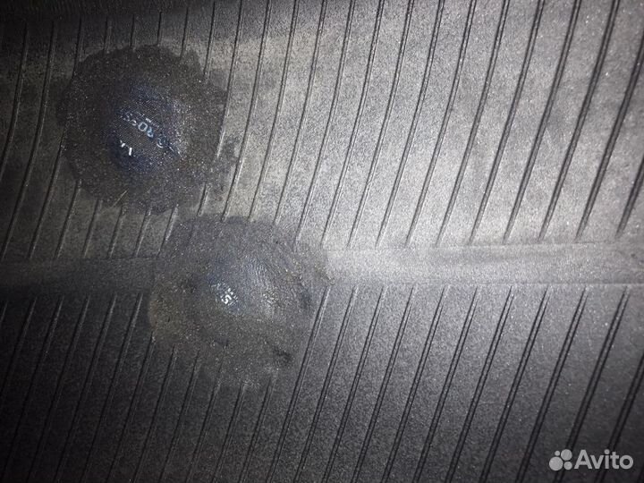 Bridgestone Blizzak VRX 225/50 R17