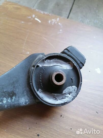 Подушка АКПП