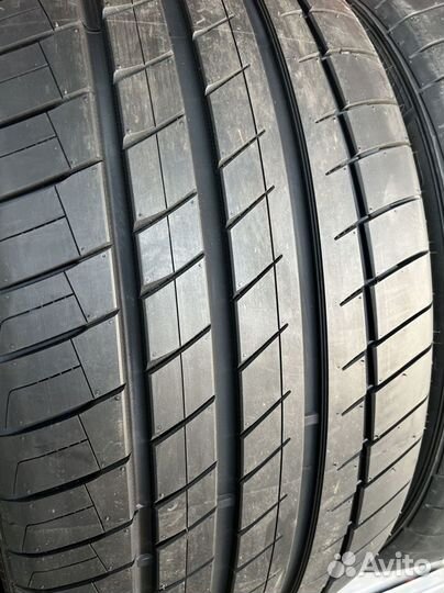 Kapsen RS26 Practical Max HP 265/45 R21 104W