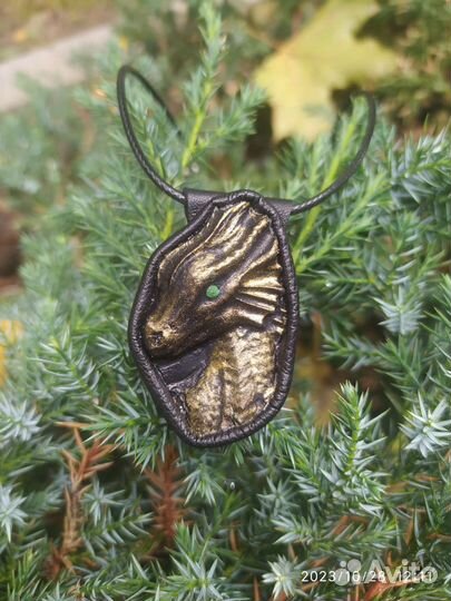 Дракон кулон-брошь из нат. кожи. Цена за шт