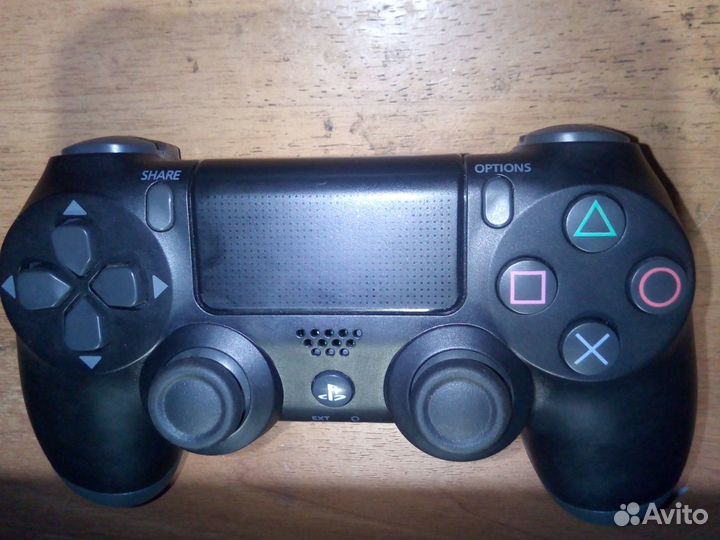 Геймпад dualshock 4