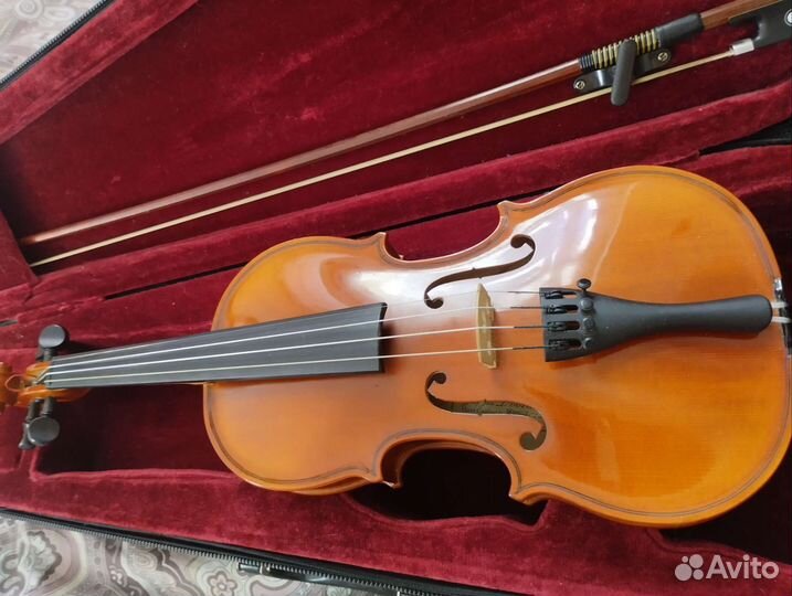 Скрипка Чехословакия, жёсткий футляр, комплект