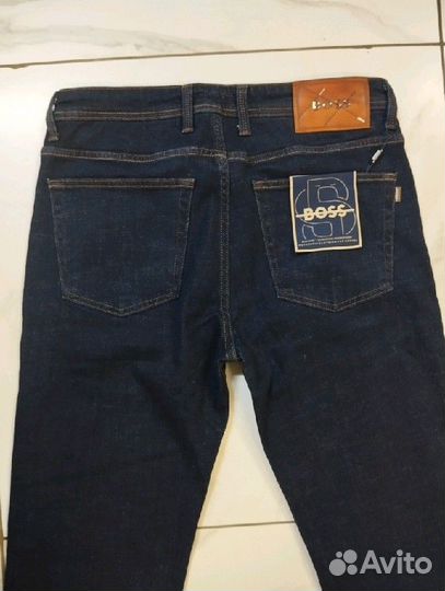 Джинсы Boss