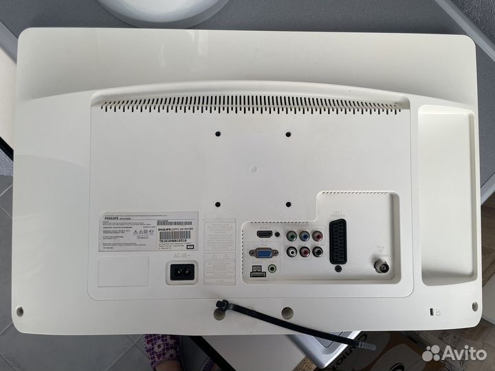 Телевизор philips 22