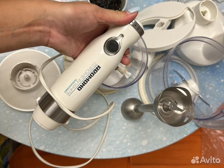 Redmond кухонный комбайн / блендер