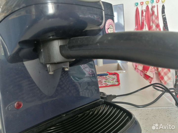 Кофеварка рожковая Delonghi