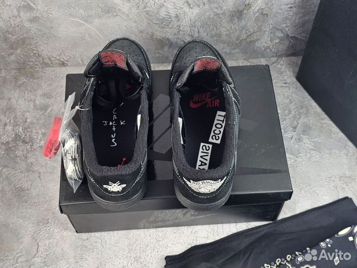 Travis Scott x Air jordan 1 low Black Phantom