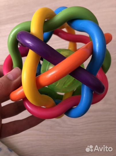 Игрушка погремушка прорезыватель мяч baby go