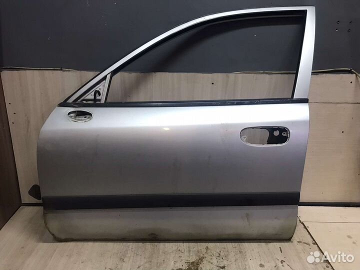 Дверь передняя левая mitsubishi carisma