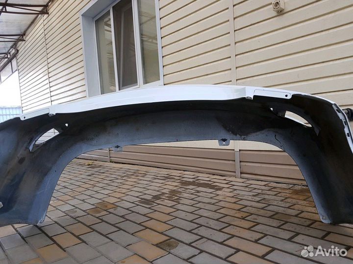 Задний бампер