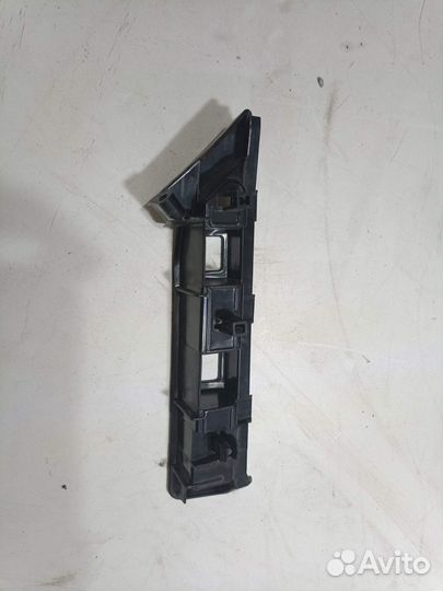 Крепление переднего бампера Volkswagen Passat B7