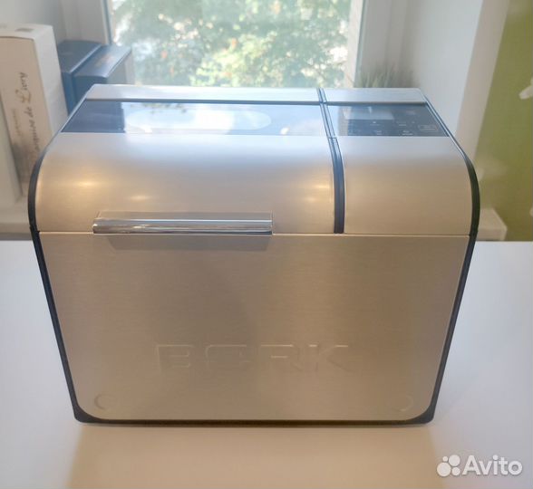Хлебопечка Bork X500 новая