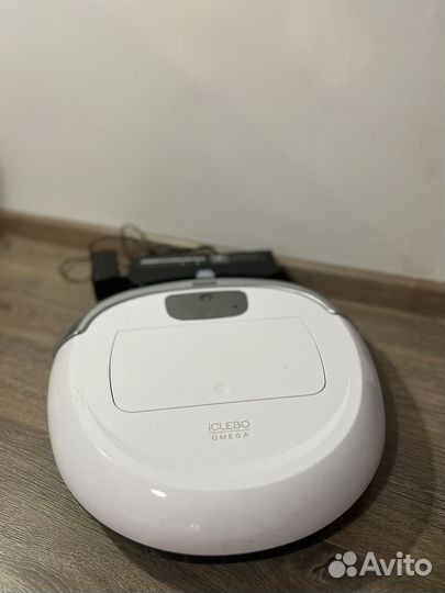Робот-пылесос iClebo Omega white