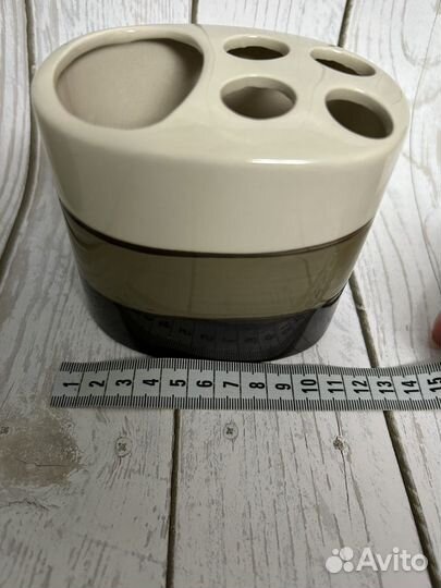 Дозатор для жидкого мыла и стакан