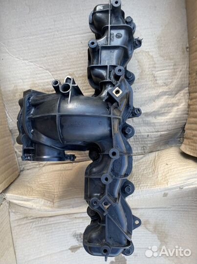 Впускной коллектор Ford transit tt9 BK2Q 9424-CD