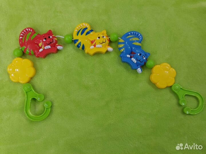 Игрушки на коляску/кроватку/автокресло