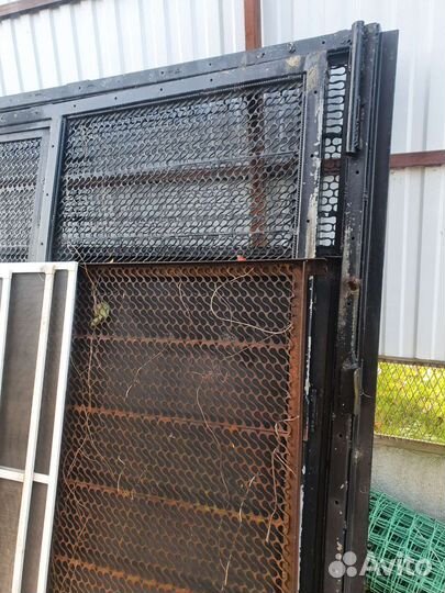 Секционные ворота бу