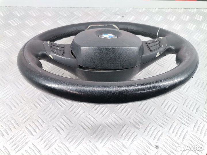 Руль для BMW X3 (E83) 32306778404