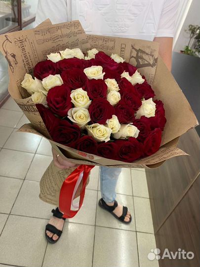 Букет из 51 розы С доставкой круглосуточно