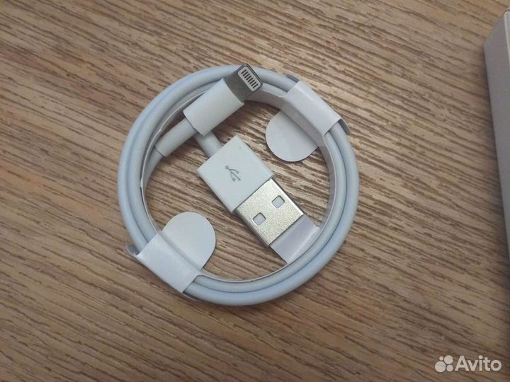 Кабель Lightning to USB